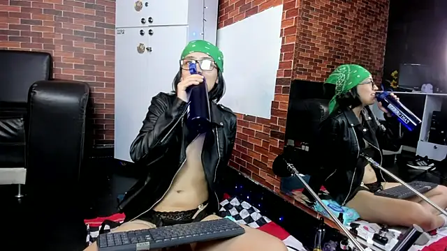 michaelmistress online show from September 22, 2025, 12:00 pm