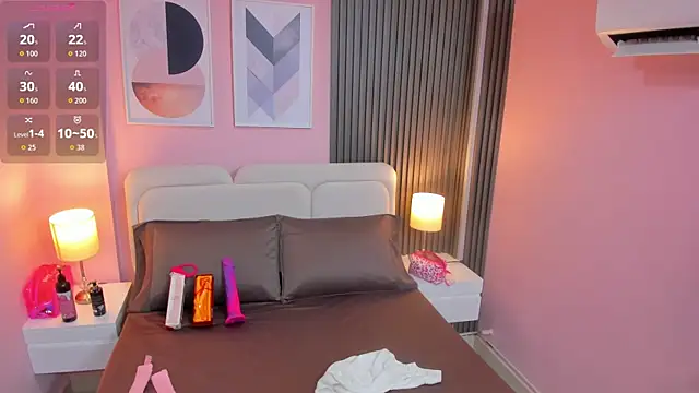 Clawdeen  wolf online show from November 12, 2025, 8:12 pm