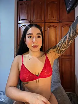 KaditaNavarro online show from April 23, 2026, 11:28 pm