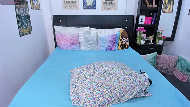 Snapshot of lilylunapotter chatting on March 5, 2026, 12:57 pm lilylunapotter online show from March 5, 2026, 12:57 pm