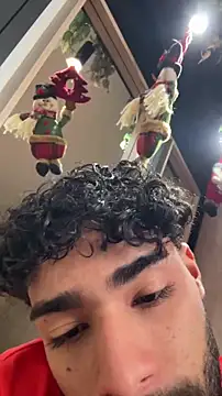 Snapshot of RaphaelDufort chatting on December 22, 2025, 5:46 pm RaphaelDufort online show from December 22, 2025, 5:46 pm