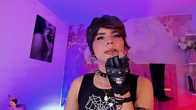 DannysaStar online show from September 19, 2025, 8:02 pm