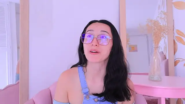 Ginevra esposito online show from November 28, 2025, 12:49 pm