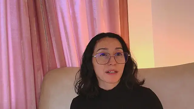 Snapshot of Ginevra_esposito chatting on May 8, 2026, 12:31 pm Ginevra esposito online show from May 8, 2026, 12:31 pm