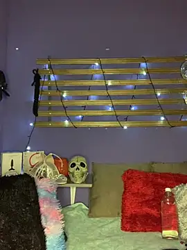 ValentinaStorm1 online show from November 9, 2025, 11:14 am