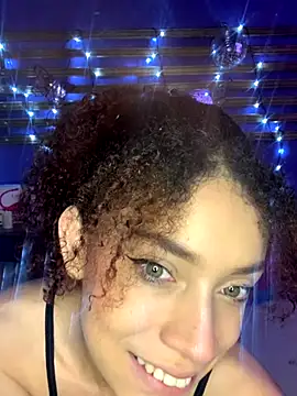 ValentinaStorm1 online show from October 5, 2025, 1:46 pm