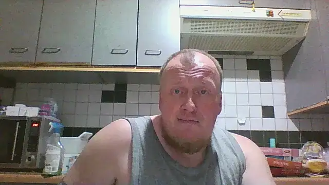 Redraket3600genk online show from November 11, 2025, 10:04 pm