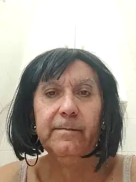 Emily de Carla online show from May 4, 2026, 3:59 pm