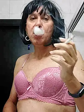 Snapshot of Emily_de_Carla chatting on October 10, 2025, 6:36 am Emily de Carla online show from October 10, 2025, 6:36 am