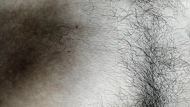 Snapshot of latinhotmuscle chatting on November 3, 2025, 8:07 am latinhotmuscle online show from November 3, 2025, 8:07 am