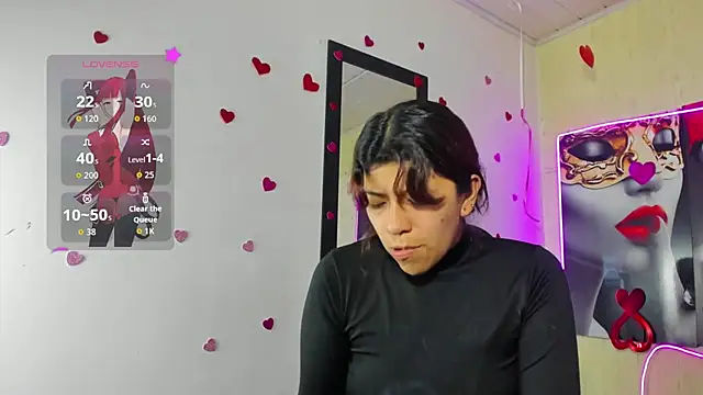 Snapshot of Raven_Rouge_ chatting on May 14, 2026, 12:24 pm Raven Rouge online show from May 14, 2026, 12:24 pm