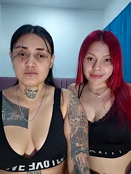 Snapshot of LesboNaughty_ chatting on November 5, 2025, 5:49 pm LesboNaughty online show from November 5, 2025, 5:49 pm