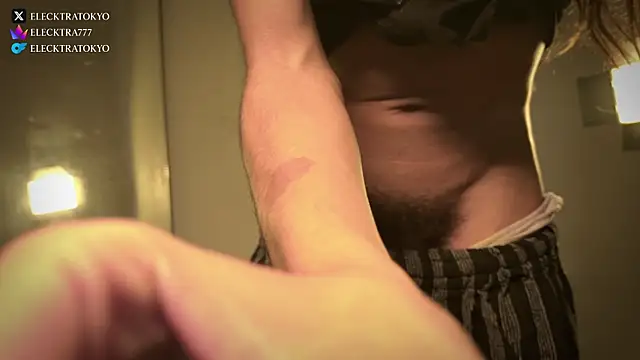 Snapshot of alexxatokyo chatting on February 19, 2026, 1:02 am alexxatokyo online show from February 19, 2026, 1:02 am