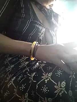 Hot-qwer online show from March 22, 2026, 6:15 am