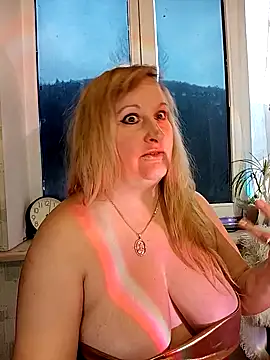 XHelenaX90 online show from February 18, 2026, 3:19 pm