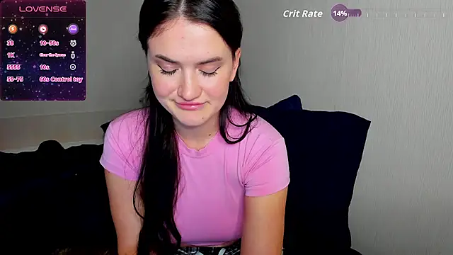 Snapshot of Roxy_Cherry chatting on September 13, 2025, 3:34 pm Roxy Cherry online show from September 13, 2025, 3:34 pm