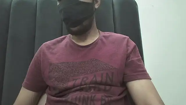 Snapshot of Prince_ki_Princess chatting on March 25, 2026, 6:29 pm Prince ki Princess online show from March 25, 2026, 6:29 pm