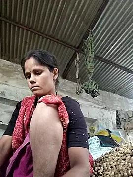 Snapshot of Hot-ilaiy chatting on October 27, 2025, 3:40 am Hot-ilaiy online show from October 27, 2025, 3:40 am