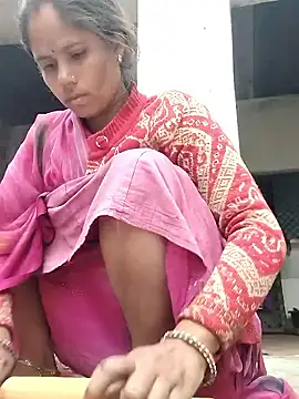 Hot-ilaiy online show from January 10, 2026, 3:35 am