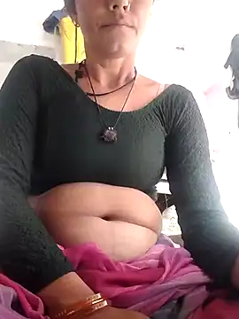 Snapshot of Hot-ilaiy chatting on February 21, 2026, 8:16 am Hot-ilaiy online show from February 21, 2026, 8:16 am