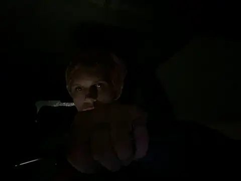 XanderOzzz online show from November 2, 2025, 4:28 am