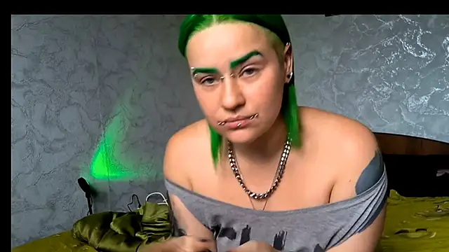 NeonNectar  online show from October 9, 2025, 11:44 am