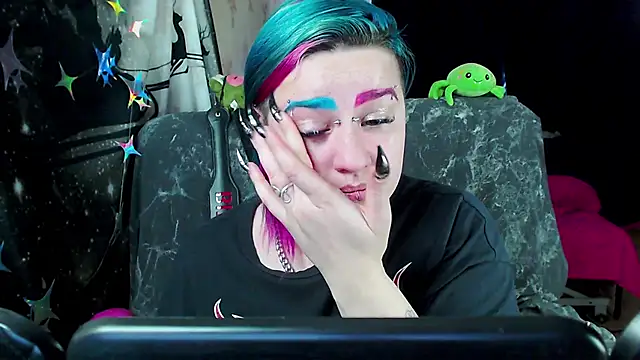 NeonNectar  online show from March 8, 2026, 1:36 pm