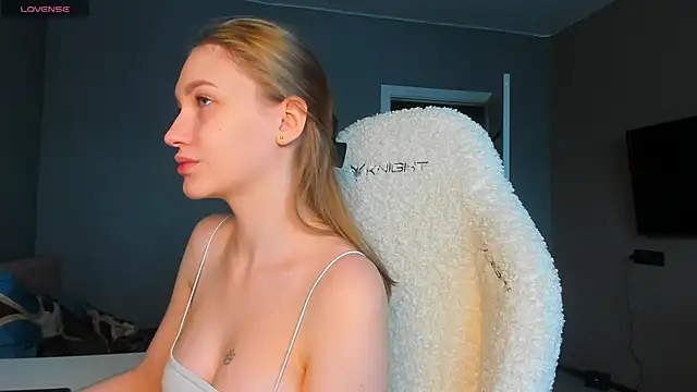 Snapshot of Ammi_bliss chatting on November 25, 2025, 4:02 am Ammi bliss online show from November 25, 2025, 4:02 am