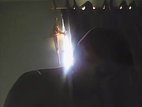 XaviGomez-87 online show from September 24, 2025, 8:59 pm