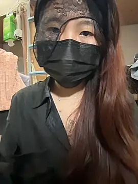 ououlovelove online show from February 6, 2026, 6:48 pm