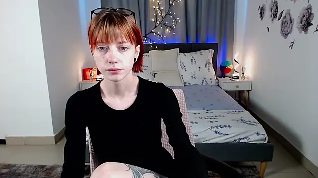 AveryLia online show from September 20, 2025, 11:21 pm