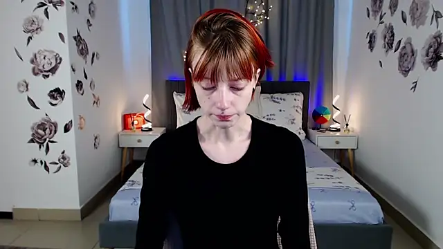 AveryLia online show from September 30, 2025, 12:16 am