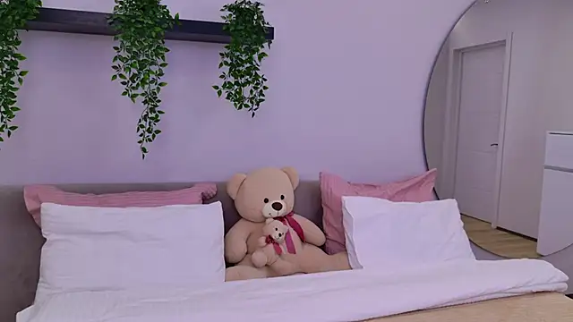 RenataFoxx online show from September 27, 2025, 5:13 am