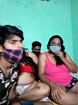 LoveOnStream online show from November 1, 2025, 2:00 pm