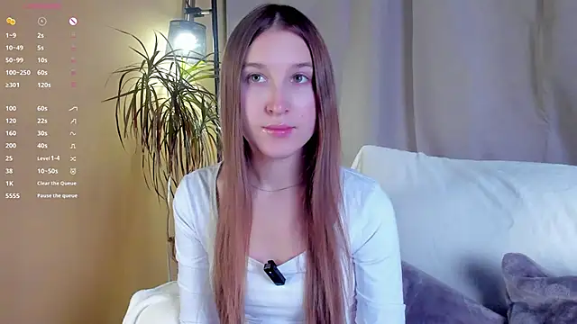 Snapshot of NanaMertins chatting on November 25, 2025, 1:06 am NanaMertins online show from November 25, 2025, 1:06 am