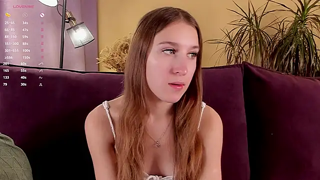 Snapshot of NanaMertins chatting on September 14, 2025, 1:06 am NanaMertins online show from September 14, 2025, 1:06 am