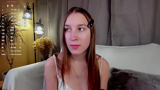 Snapshot of NanaMertins chatting on November 14, 2025, 1:09 am NanaMertins online show from November 14, 2025, 1:09 am