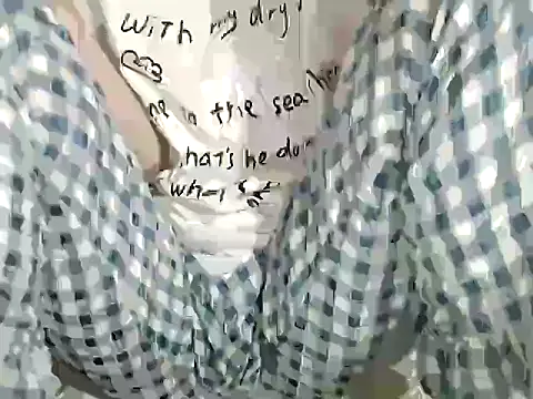 Lamoon 2k online show from November 22, 2025, 12:43 am