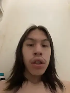 heytherepeoples717 online show from December 16, 2025, 11:58 am