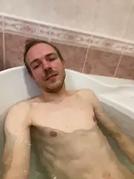 Skinny0150 online show from March 21, 2026, 1:26 pm