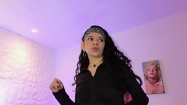 Naughtykaty 07 online show from February 25, 2026, 3:56 pm