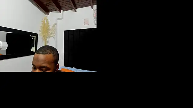 chrstian lewis1 online show from October 31, 2025, 11:07 am