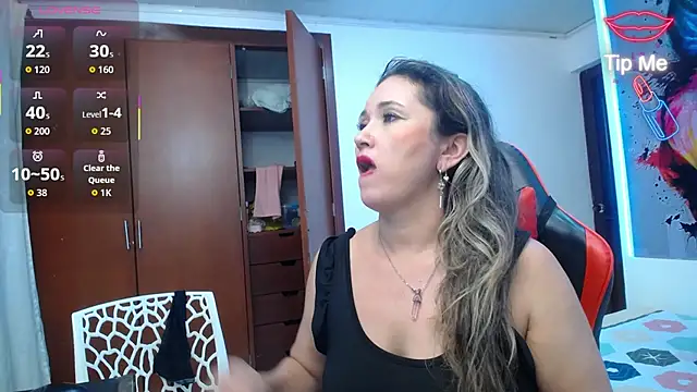 Snapshot of noelia_milf19 chatting on July 6, 2026, 10:11 am noelia milf19 online show from July 6, 2026, 10:11 am