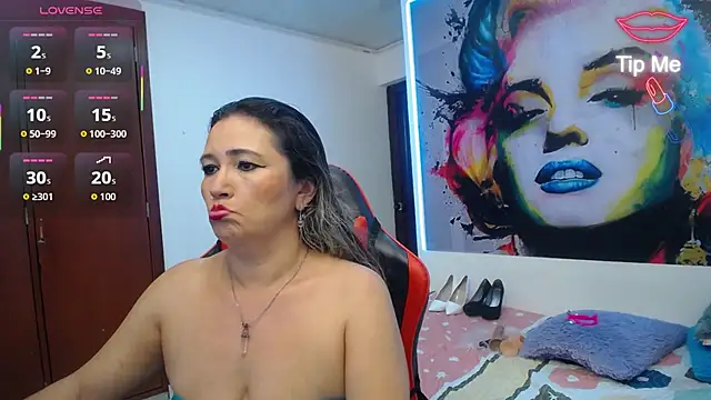 Snapshot of noelia_milf19 chatting on July 7, 2026, 1:52 am noelia milf19 online show from July 7, 2026, 1:52 am