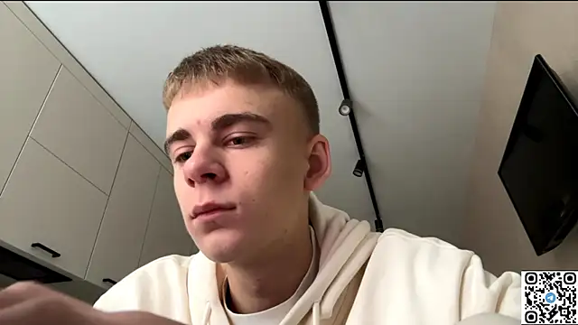 Snapshot of echowraith chatting on October 8, 2025, 6:04 am echowraith online show from October 8, 2025, 6:04 am