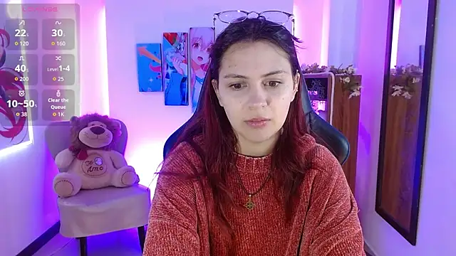 AlanaGarcia19 online show from February 2, 2026, 12:15 pm