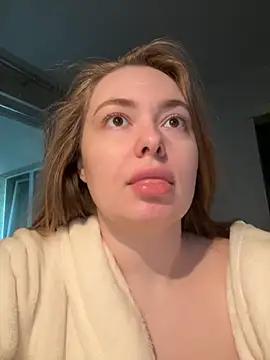 Snapshot of DeniMilkyyyyy chatting on October 30, 2025, 6:27 pm DeniMilkyyyyy online show from October 30, 2025, 6:27 pm