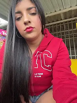 Snapshot of Isaa-Sweet chatting on June 16, 2026, 3:56 pm Isaa-Sweet online show from June 16, 2026, 3:56 pm