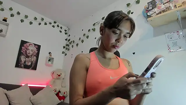 Snapshot of anastasia_tuya chatting on February 17, 2026, 1:36 am anastasia tuya online show from February 17, 2026, 1:36 am