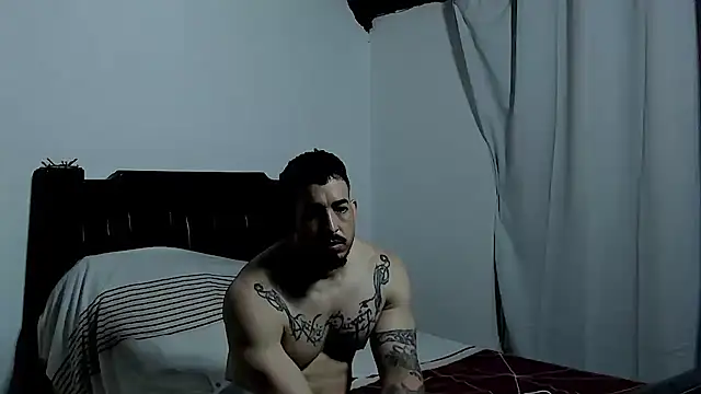 Snapshot of Hunter_Hoott chatting on October 7, 2025, 10:22 pm Hunter Hoott online show from October 7, 2025, 10:22 pm